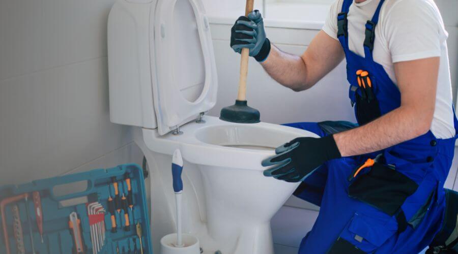 Local annual plumbing maintenance in Roy, NM